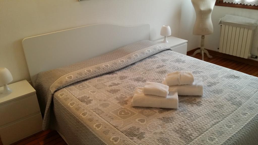 Apartamento Attico San Marco Venecia Habitación foto